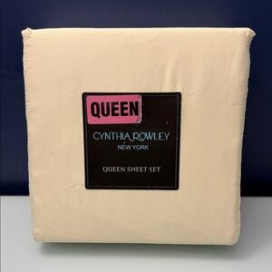 NWT Cynthia Rowley Butter Yellow Queen Sheet Set